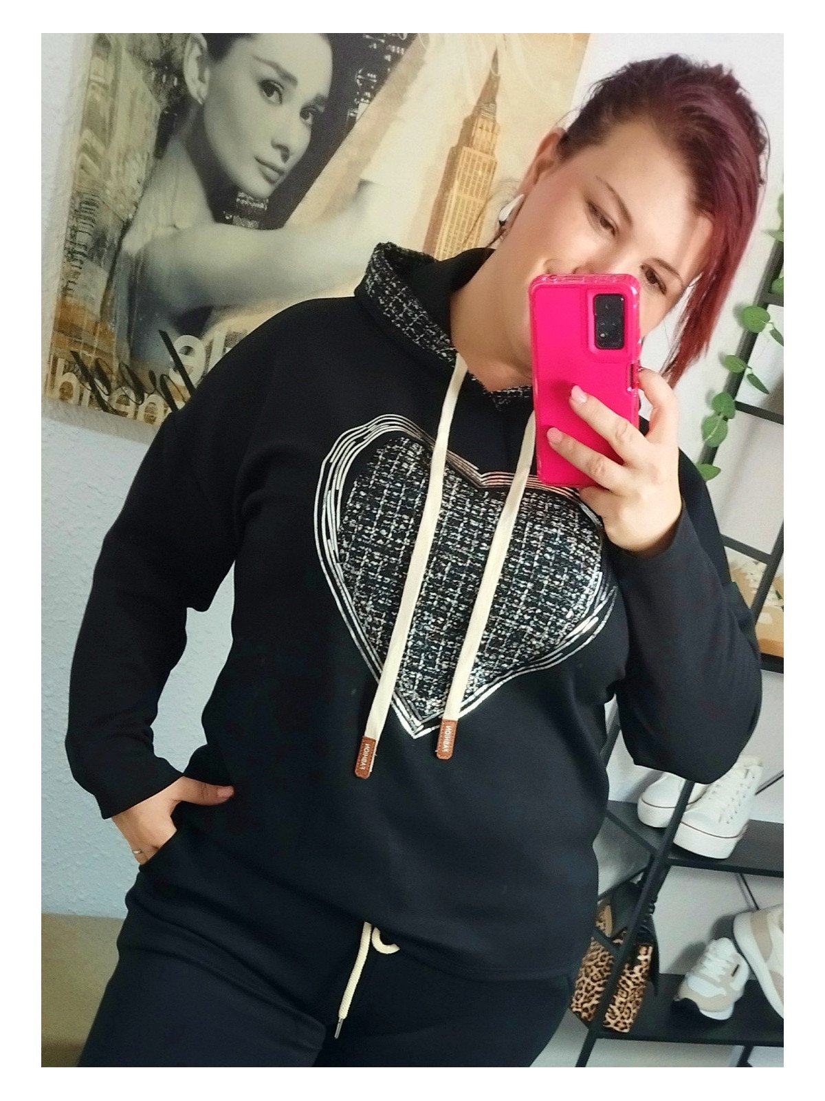 Sudadera negra corazón