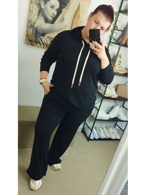 Conjunto punto negro