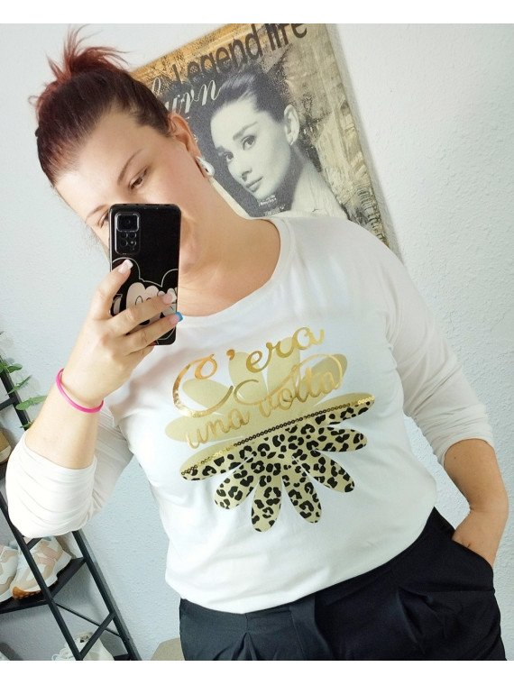 Camiseta blanca algodón flor