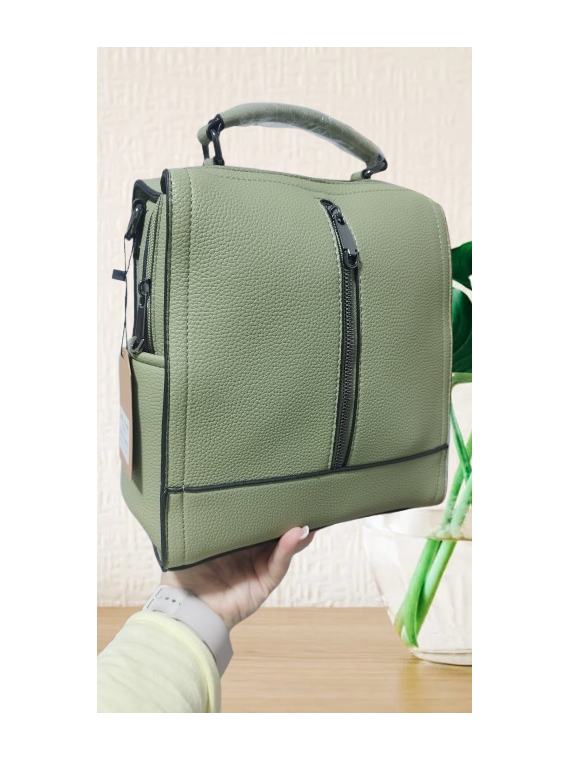 Mochila cuadrada verde