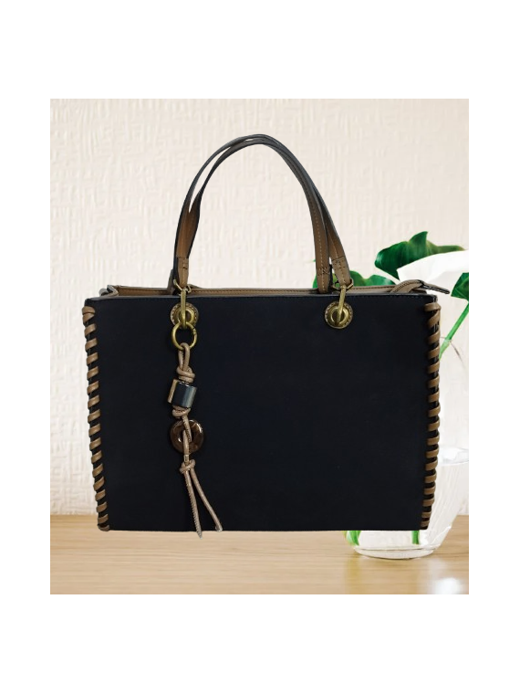 Bolso negro cuadrado