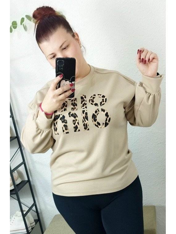 Sudadera Beige con Letras Animal Print