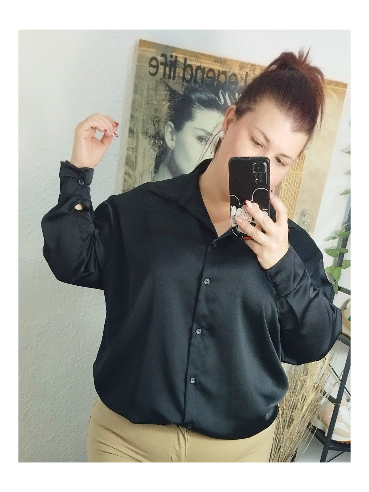 Camisa negra satinada