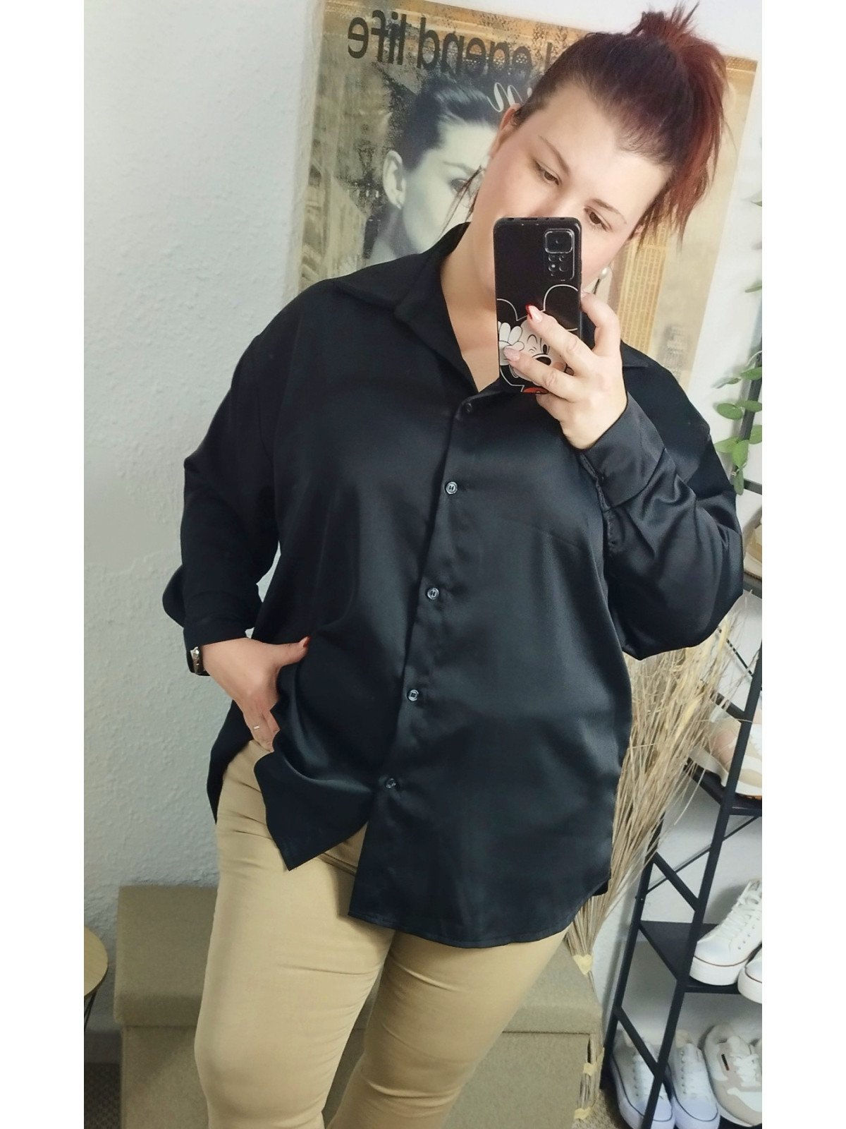 Camisa negra satinada