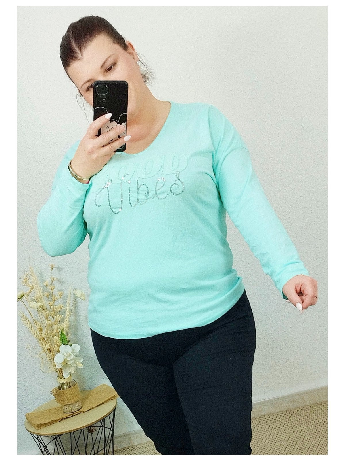 Camiseta verde agua manga larga "Good Vibes"