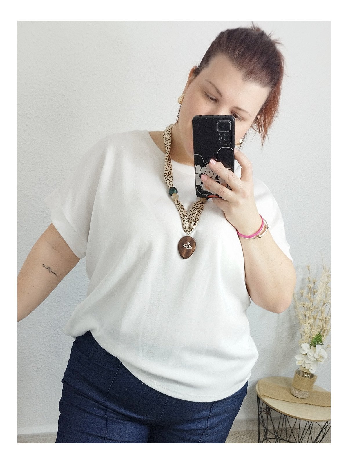 Camiseta blanca de manga corta