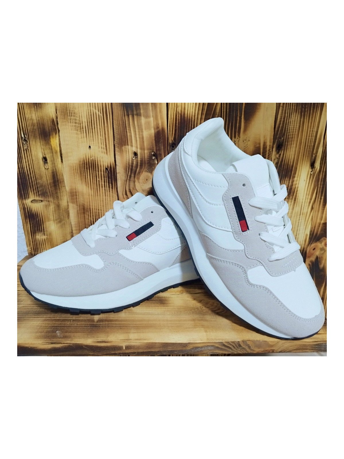 Zapatilla Casual Blanca y Beige con Suela Ancha