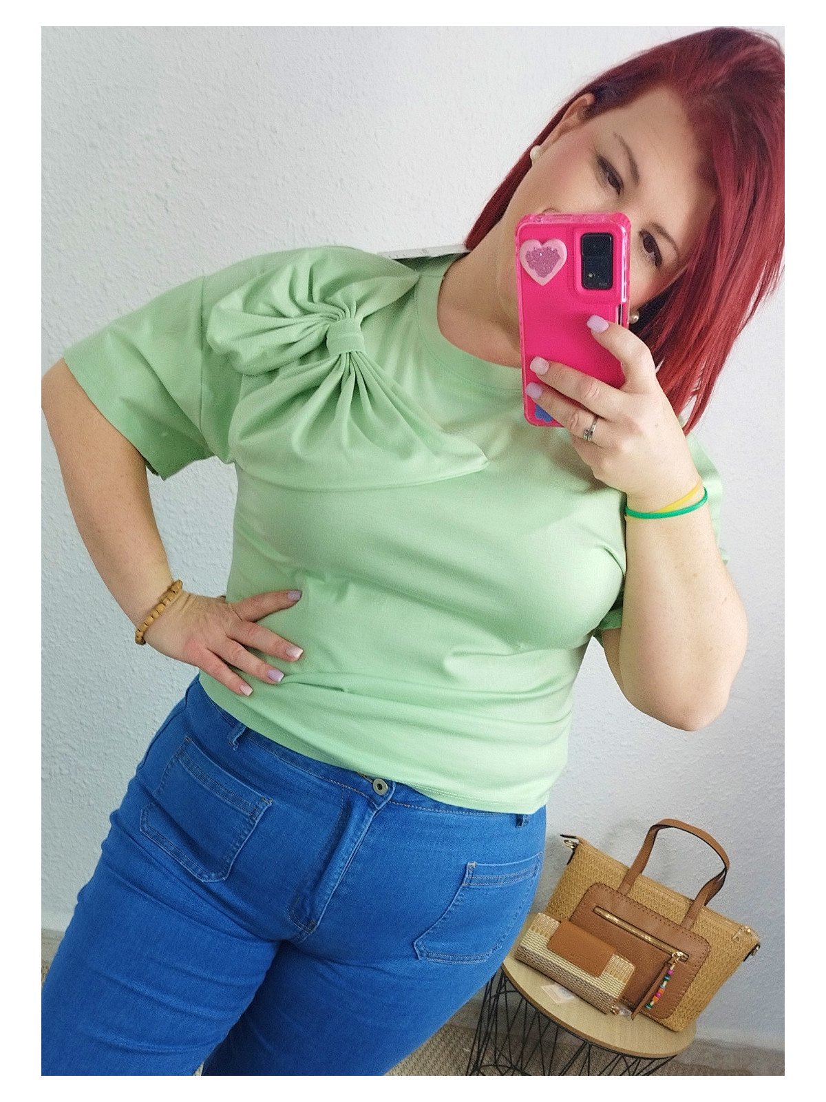 Camiseta verde con lazo manga corta