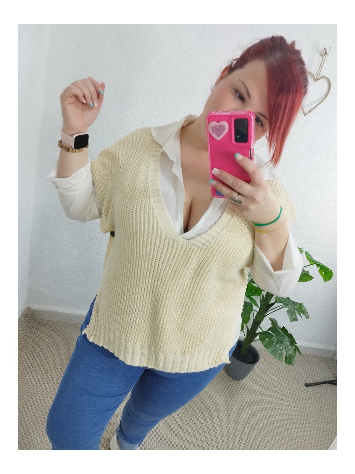 Chaleco de Lana Beige con Aberturas Laterales