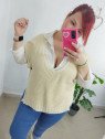 Chaleco de Lana Beige con Aberturas Laterales