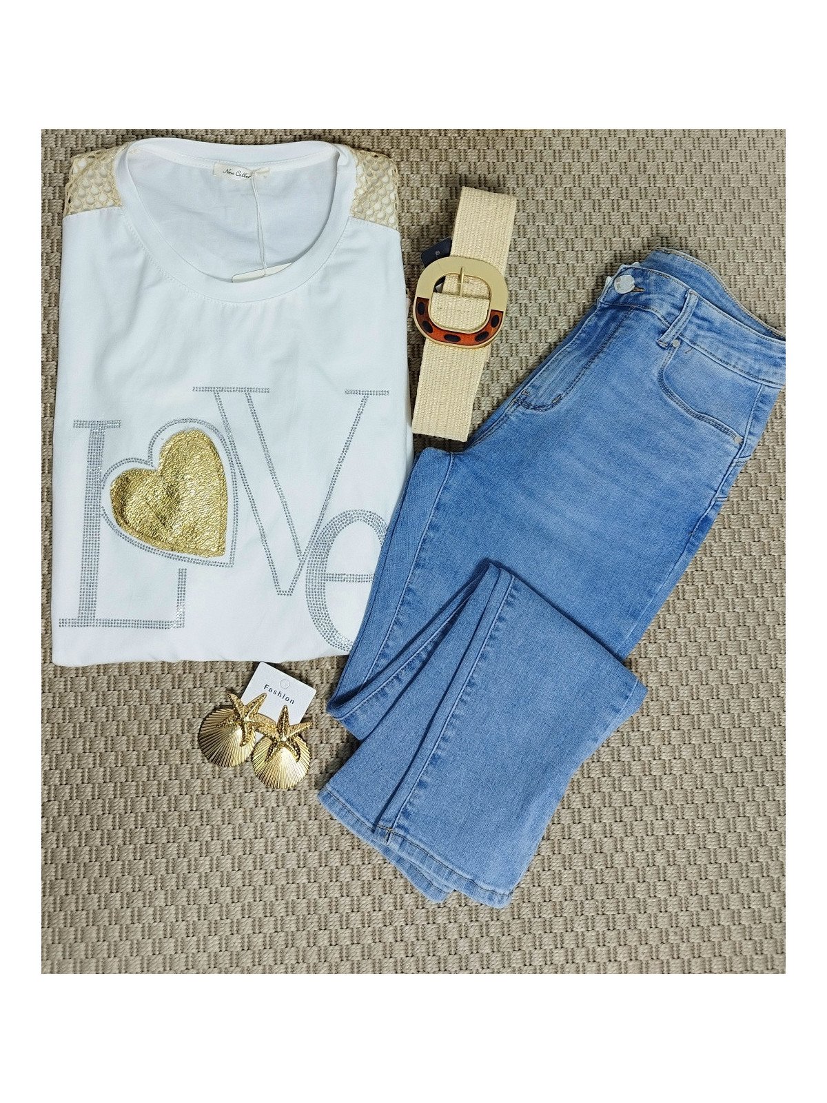 Camiseta Manga Corta Blanca "Love"