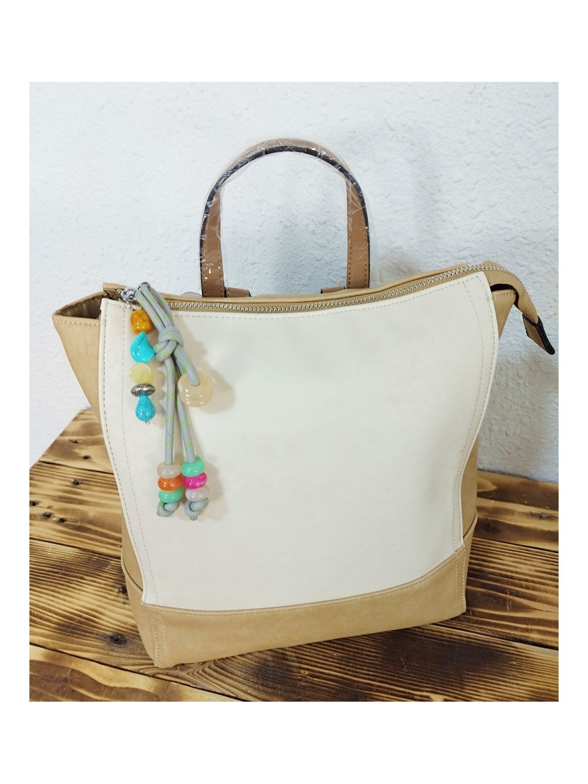 Mochila Cuadrada Beige y Camel