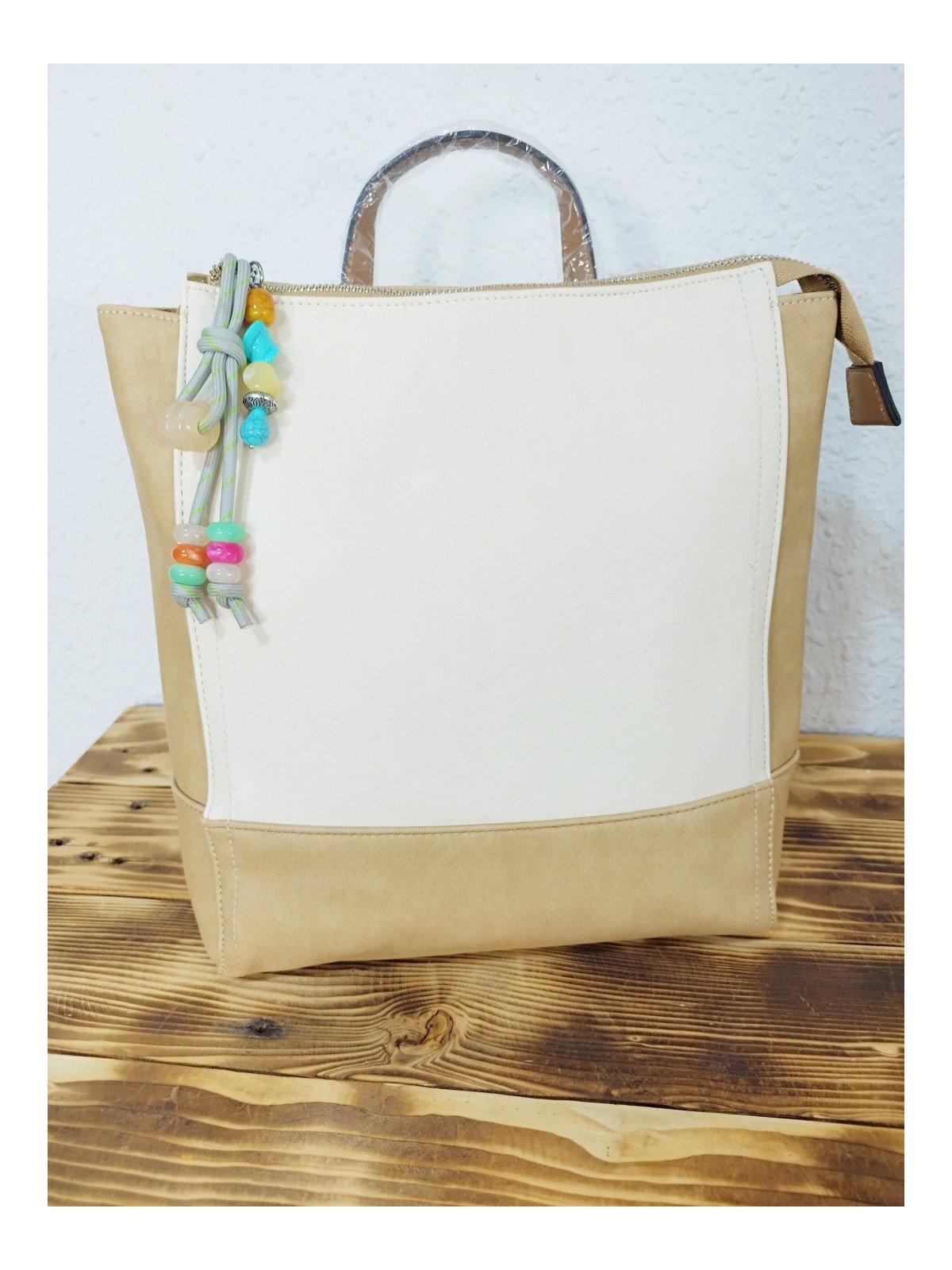 Mochila Cuadrada Beige y Camel