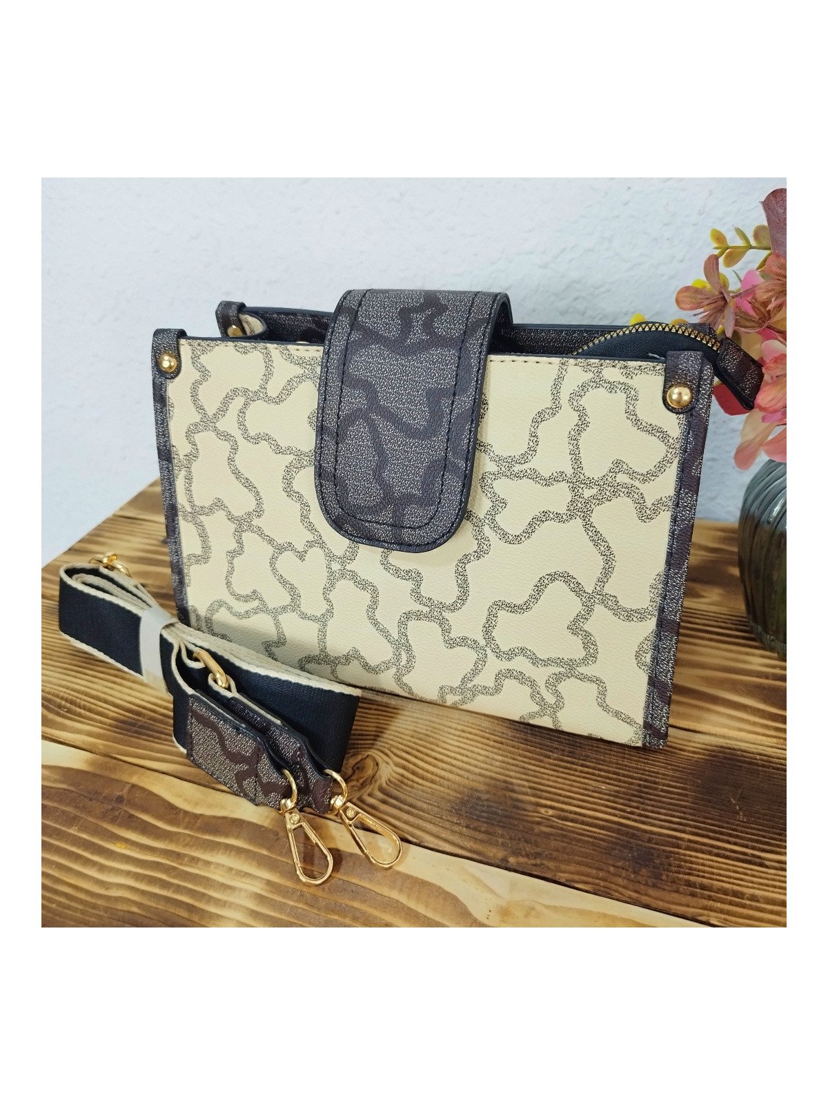 Bolso Bandolera Negro y Beige Estampado