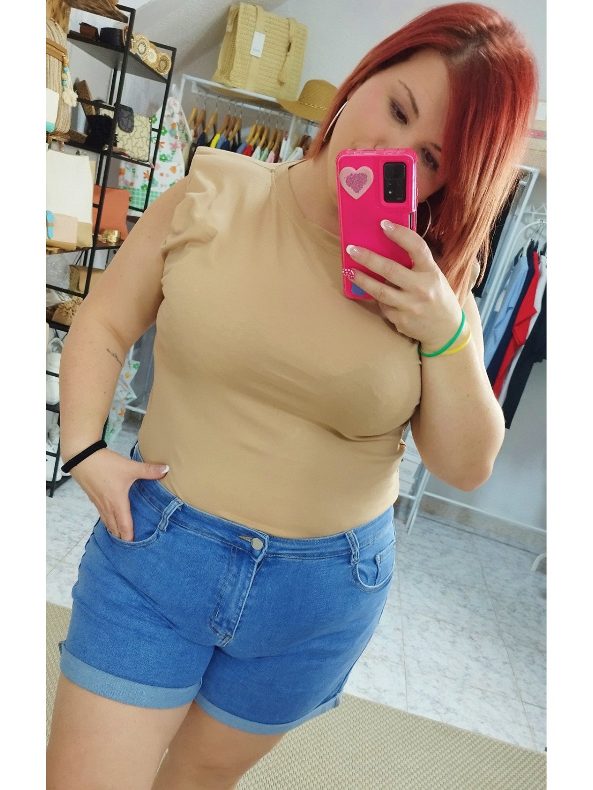 Camiseta Camel con Hombreras