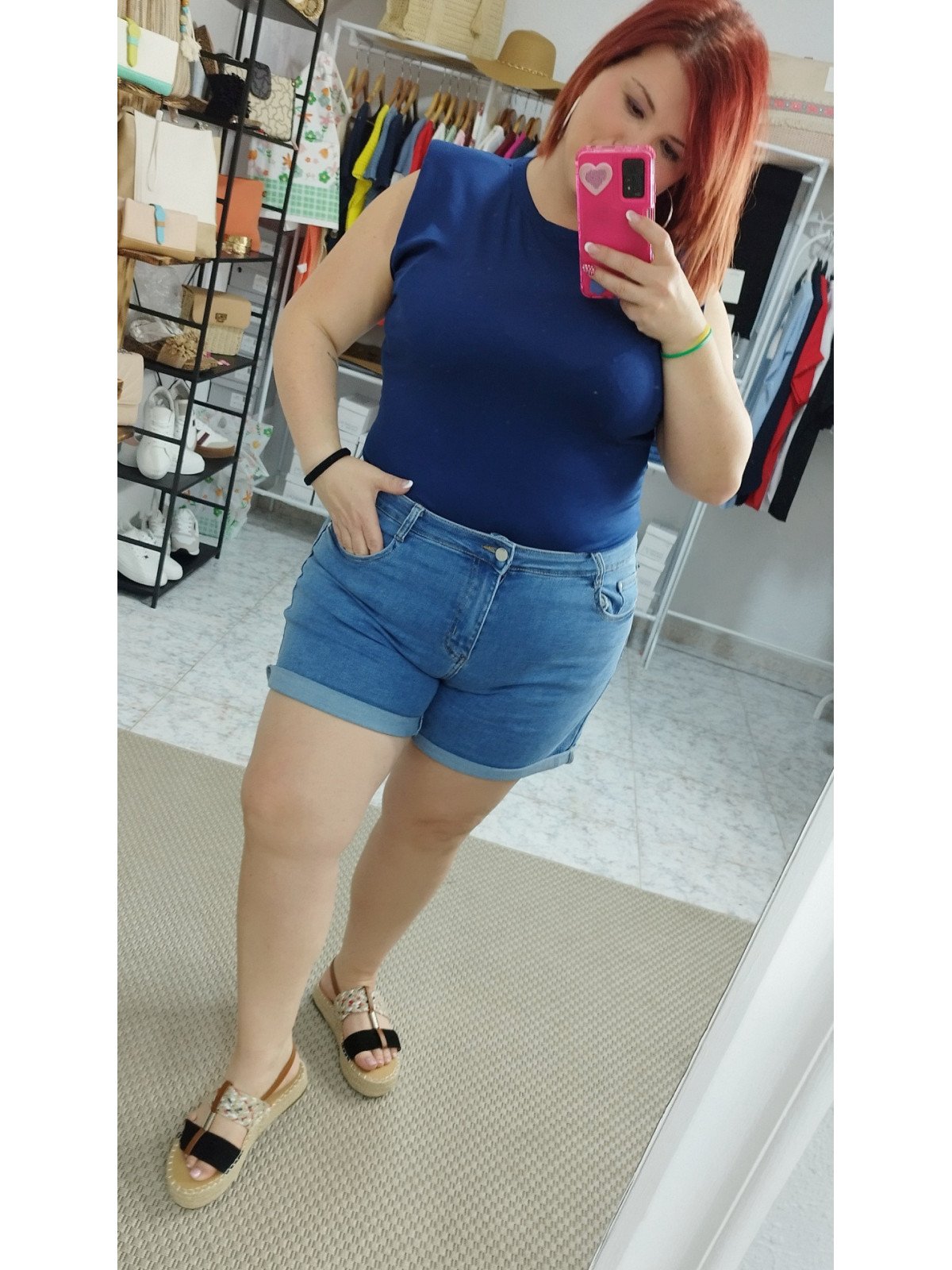 Camiseta Azul Marino con Hombreras
