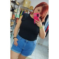 Pantalón vaquero corto