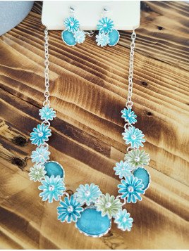 Conjunto collar y pendientes azul