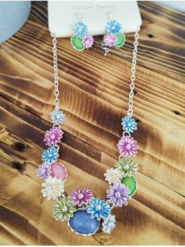 Conjunto collar y pendientes de colores