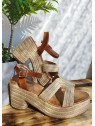Sandalia plataforma y tacón beige