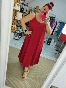 Vestido Lencero Burdeos con Encaje