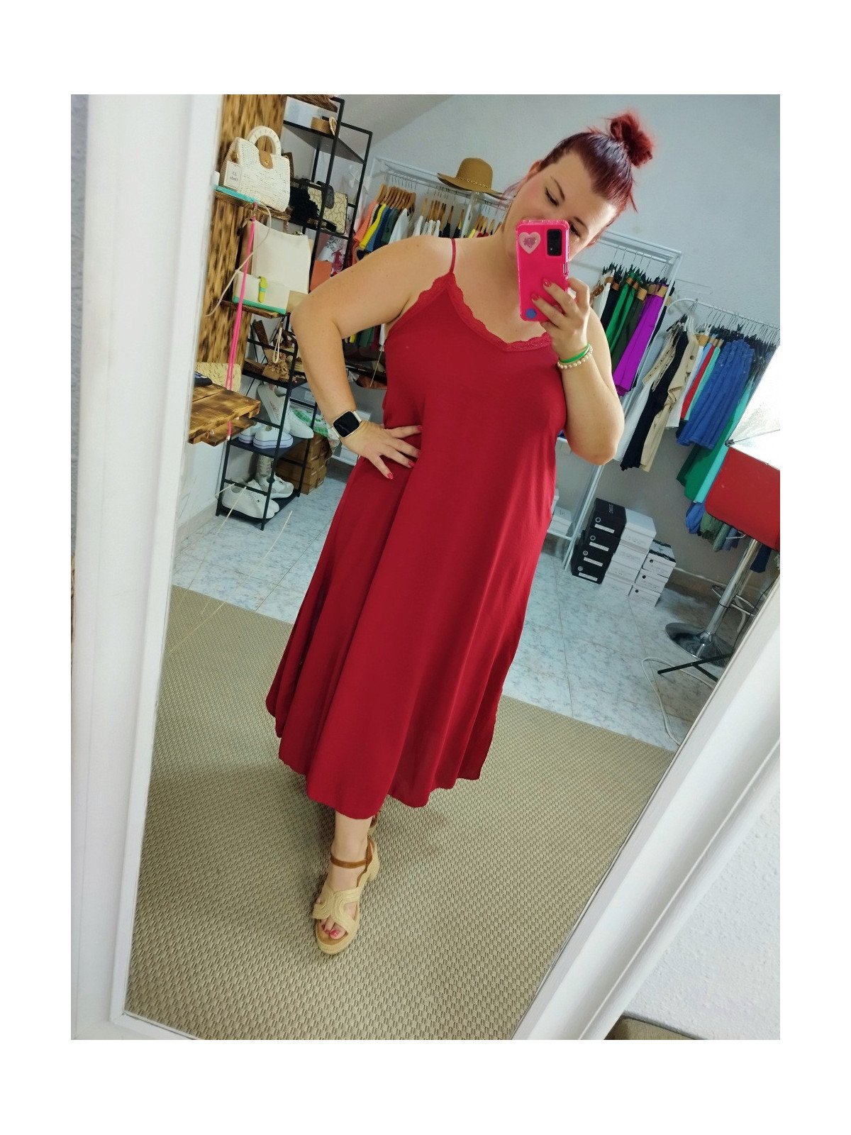 Vestido Lencero Burdeos con Encaje